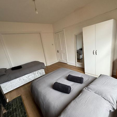 Very Nice Triple Room At 2 Iveragh Rd-5 Дублин Экстерьер фото